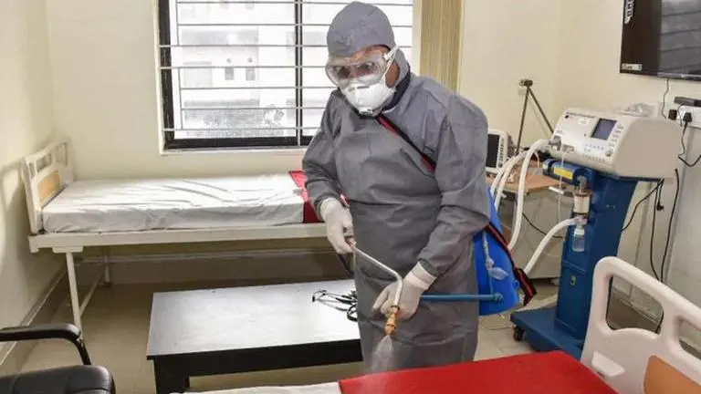 25 more doctors tested COVID-19 positive in Pak's Punjab province coronavirus