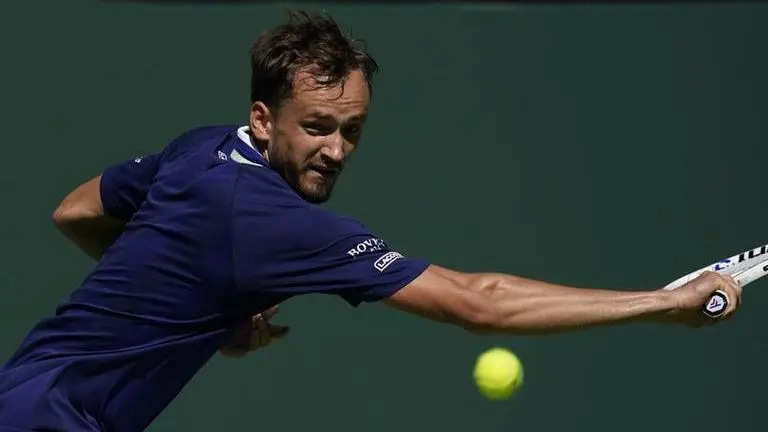 Daniil Medvedev extends winning streak after straight win over Brandon Nakashima at Indian Wells Daniil Medvedev