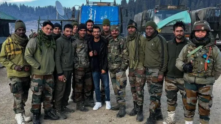 'No Spider-Man, No Superman': Yuzvendra Chahal meets India's 'REAL HEROES' in Gulmarg Yuzvendra Chahal