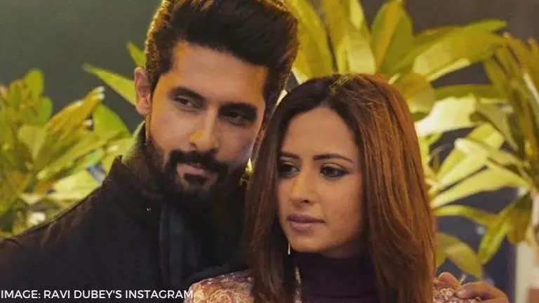Ravi Dubey and Sargun Mehta call out fake casting agents; alert fans about the scam Ravi Dubey