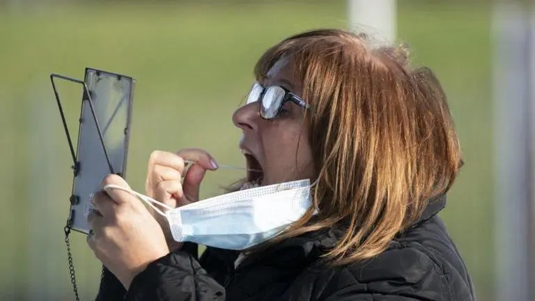 UK's first mass COVID testing program underway in Liverpool UK's first mass COVID testing program underway in Liverpool