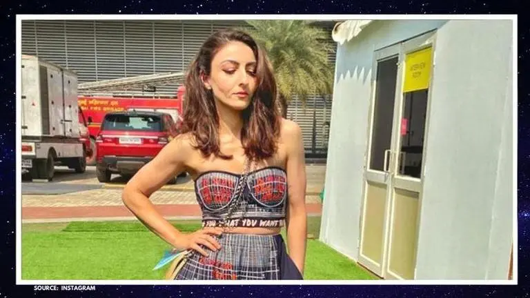 Soha Ali Khan catches glimpse of a rainbow amid clouds; fans say 'Lucky you' Soha Ali Khan