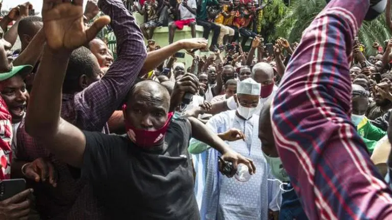 Violence after Diallo claims victory in Guinea