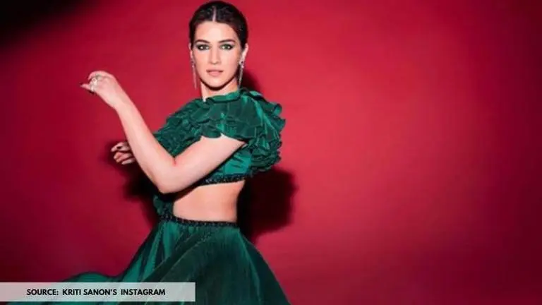 Kriti Sanon makes heads turn in a velvety glamorous gown; see pics Kriti Sanon