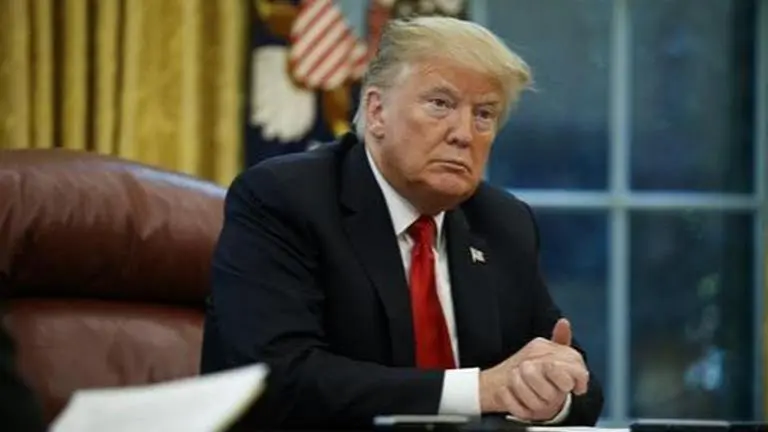 Trump: Early UK virus plan would be 'catastrophic'