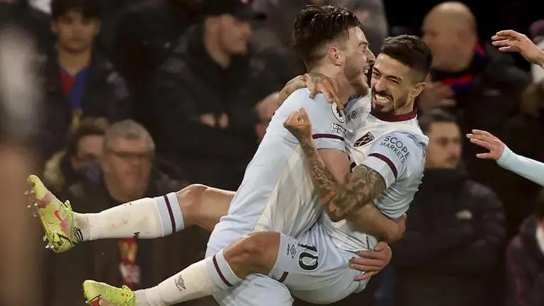 EPL: Crystal Palace vs West Ham turns a 3-2 thriller as Lanzini double saves Hammers Manuel Lanzini EPL Crystal Palace vs West Ham