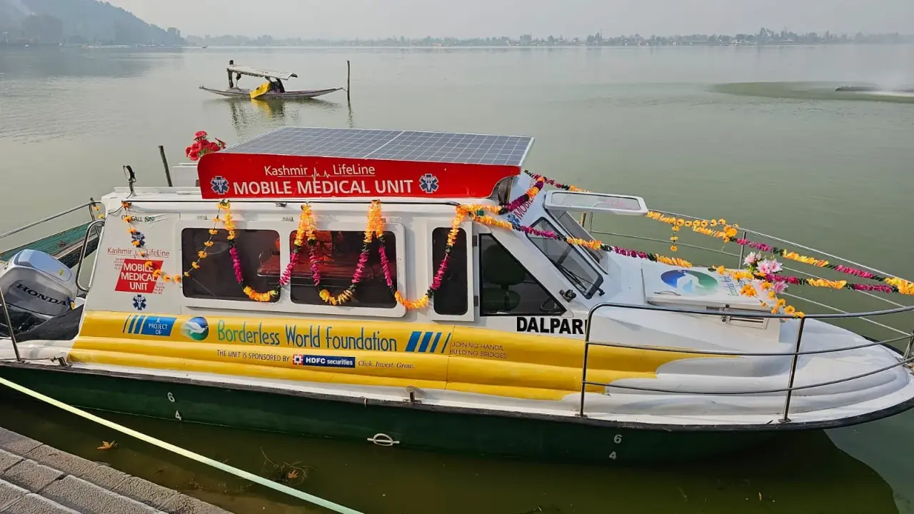 Cargo movement through inland waterways grew at 7.5% in Apr-Nov 2023: Govt Dal Lake