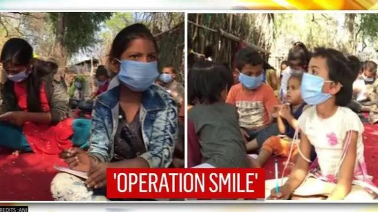 Madhya Pradesh: Police constable turns tutor for slum children | Read Madhya Pradesh: Police constable turns tutors for slum children | Read