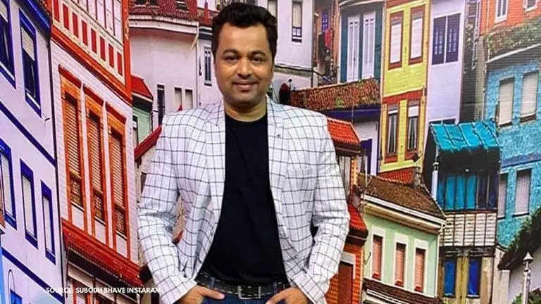 Subodh Bhave flaunts his jawline leaving fans in splits; here's why subodh bhave