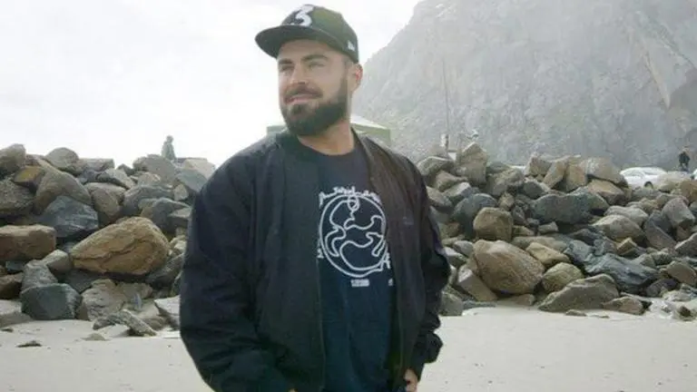 Zac Efron addresses plastic surgery rumours; explains facial transformation Zac Efron