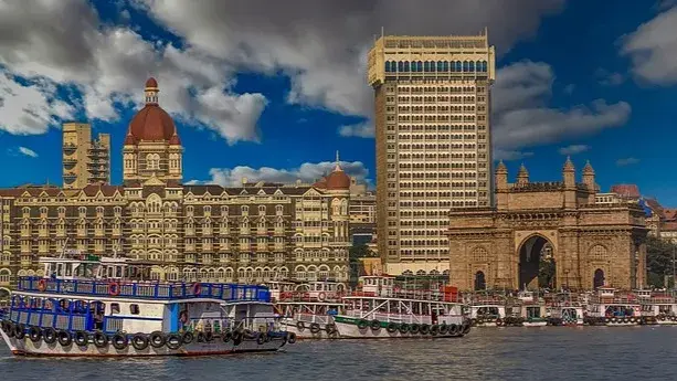 Mumbai real estate hits 11-year transaction peak, contributes Rs 697 crore to state revenue Mumbai property trends