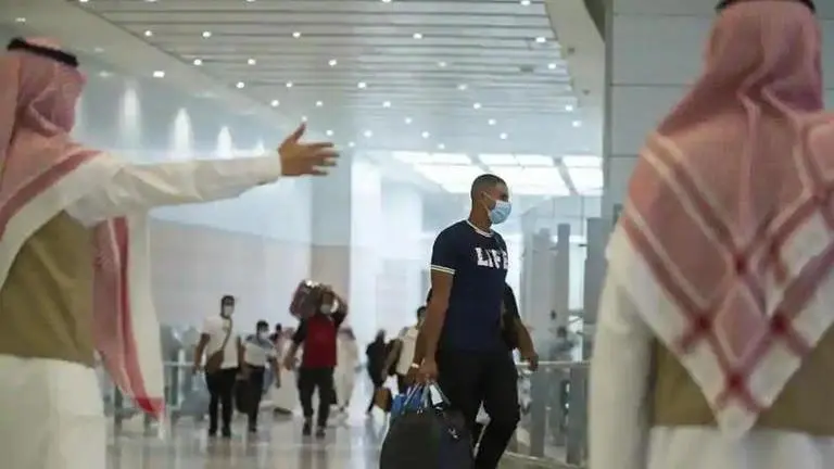 Pilgrims arrive in Mecca for downsized hajj amid pandemic