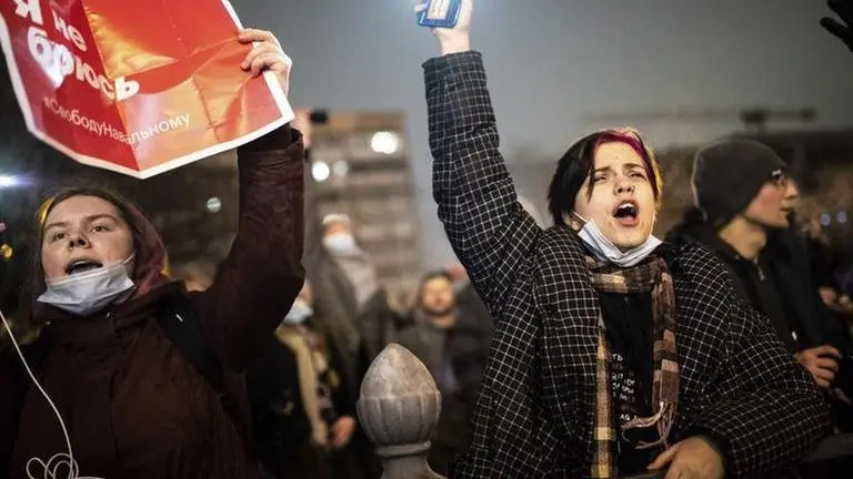 Russia moves to extinguish pro-Navalny protests Russia moves to extinguish pro-Navalny protests