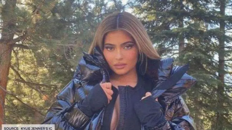 Kylie Jenner's shower photos trigger meme fest on Twitter; Check out her tweets kylie jenner