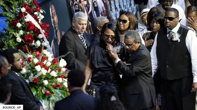 Mystery in Memphis: Who was Lorenzen Wright's wife Sherra Wright Robinson? who is lorenzen wright wife