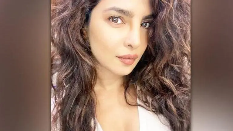 Priyanka Chopra preaches 'not everything is fluid', quotes writer Laura Dave in new post Priyanka Chopra