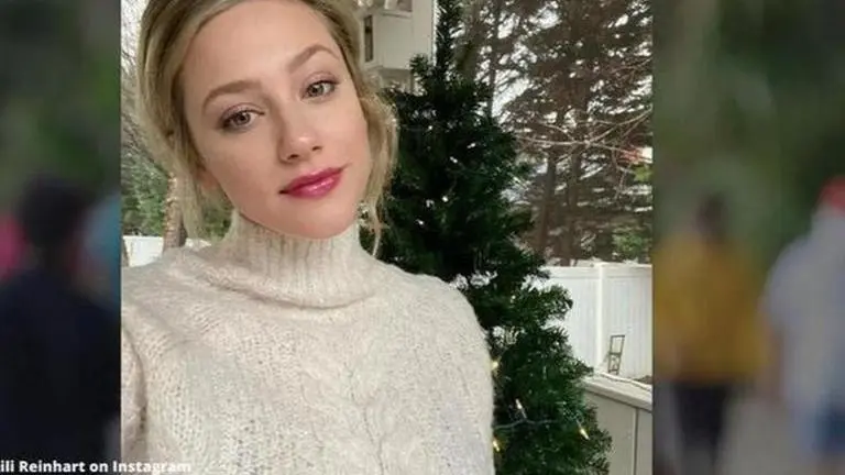 Lili Reinhart is nostalgic for her "quarantine life" as she shares an album of pictures Lili Reinhart