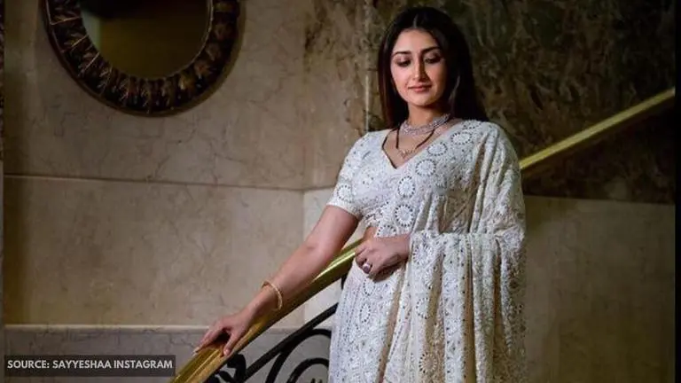 Sayyeshaa's hubby Arya, mother & other Kollywood stars share sweet birthday wishes for her sayyeshaa