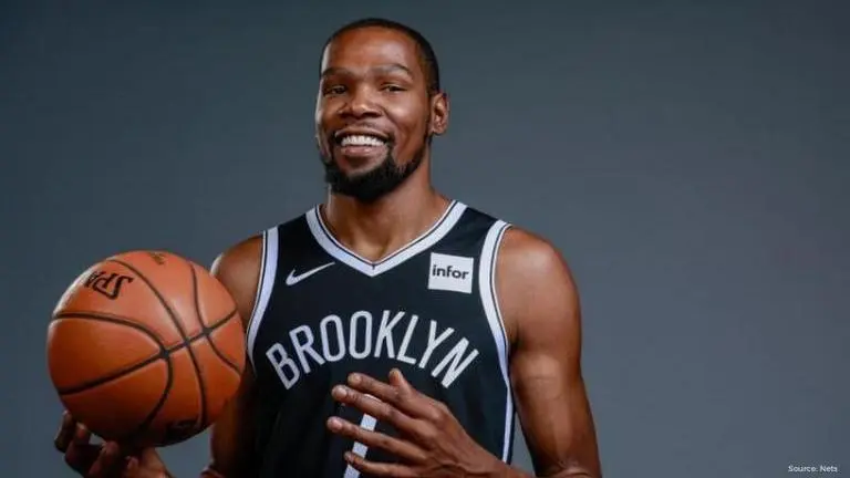 Kevin Durant's house in Oakland Hills hits the market for $6 million kevin durant house