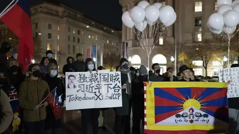 Protesters near White House demand 'Free China!' China