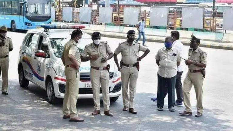 Eleven girls trafficked from Jharkhand, rescued in Bengaluru Girls rescued in bengaluru