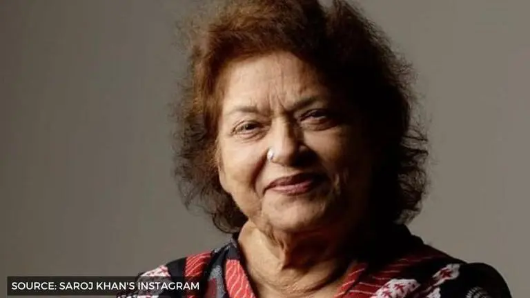 Saroj Khan's daughter says that choreographer will be discharged in 2-3 days; See post saroj khan