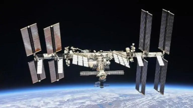 Russia performs course-correction of ISS to dodge space debris, Roscosmos chief informs Russia