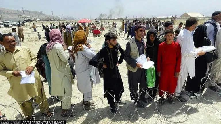 Afghan refugees in Peshawar arrested for raising 'anti-Pak slogans,' FIRs lodged Afghan refugees