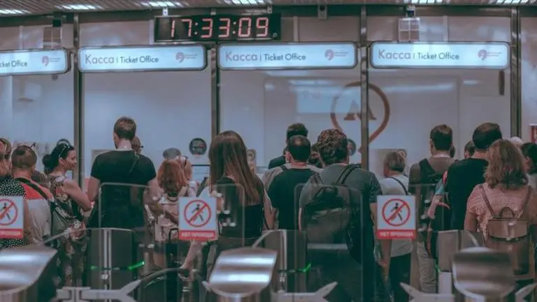 Russians returning from abroad to self isolate until getting COVID-19 test results Russians