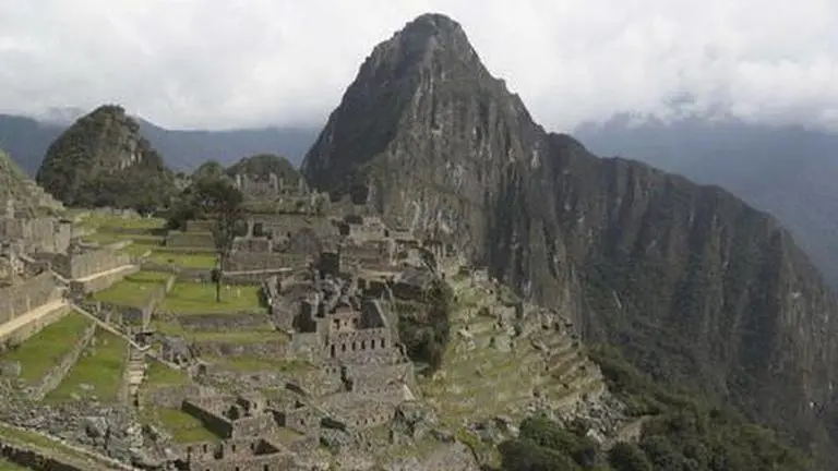Peru: Machu Picchu closed over local train dispute