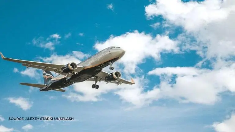 American Airlines Pilot spots UFO in New Mexico; Know details american airlines pilot