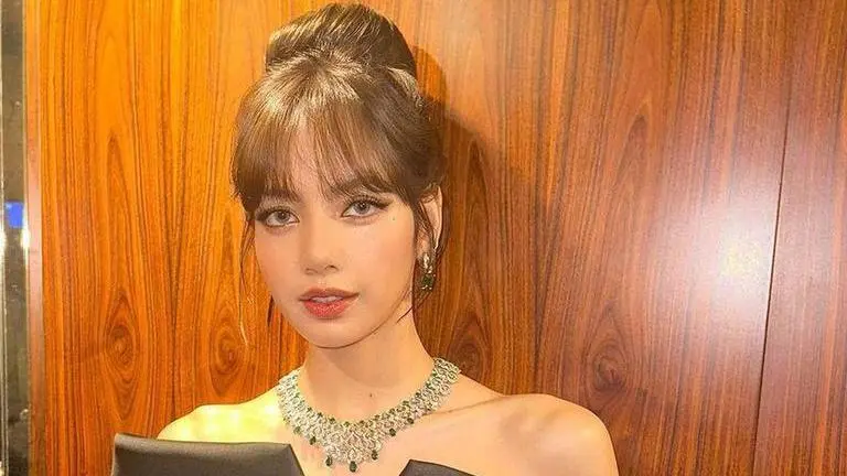 BLACKPINK Lisa steps out with mystery man in Paris, hints at new romance BLACKPINK Lisa