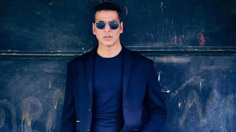 Akshay Kumar announces the release date of Soorarai Pottru Hindi remake Akshay Kumar