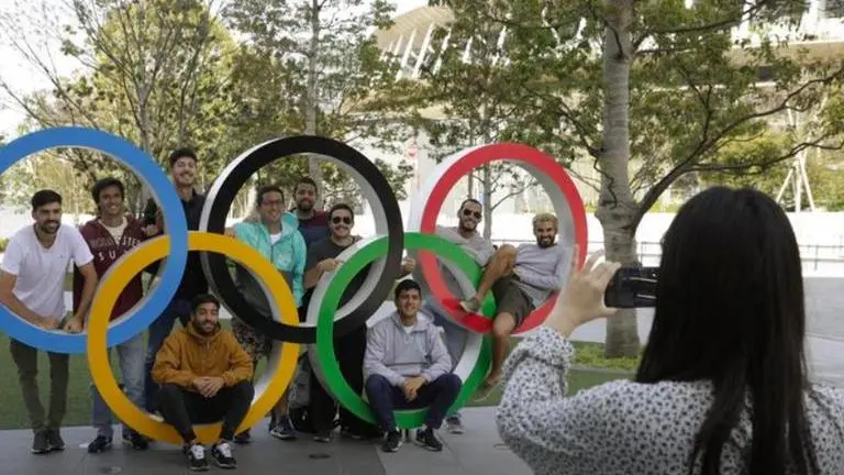 Australian leagues to continue despite travel restrictions