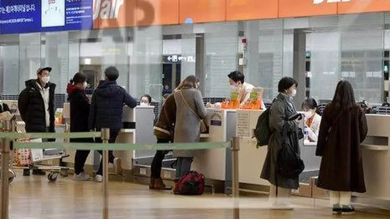 Airport empty as travel measures hit South Koreans Airport empty as travel measures hit South Koreans