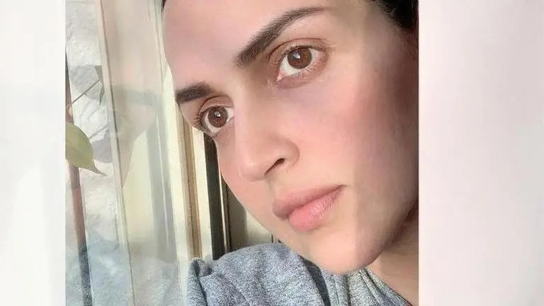 Esha Deol mourns death of pet dog Snoopy on social media, see photo esha deol