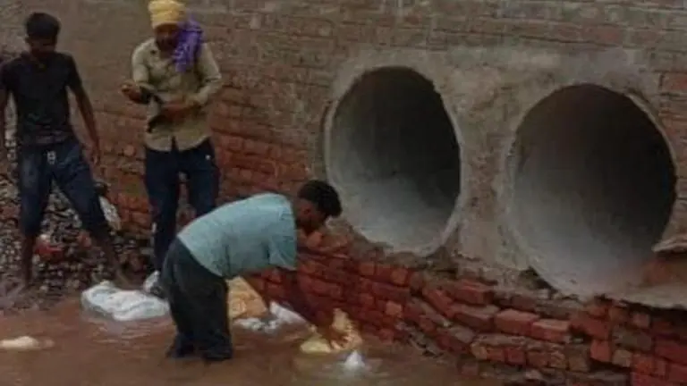 Flood threat to border villages in Punjab's Gurdaspur Flood threat