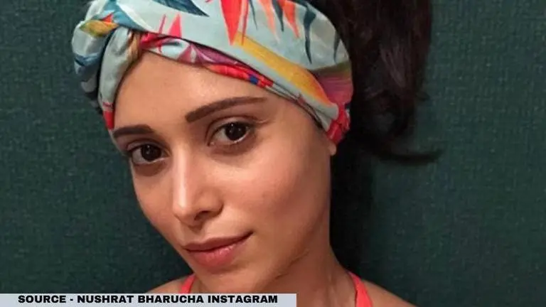 Nushrat Bharucha's photos in no-makeup looks that you should not miss Nushrat Bharucha
