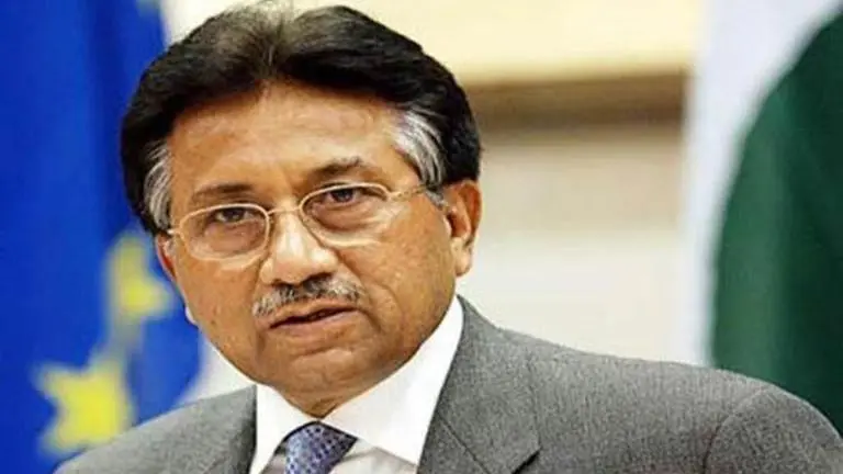 Pak SC to entertain Musharraf's plea only after he surrenders to the law: Report Pervez Musharraf