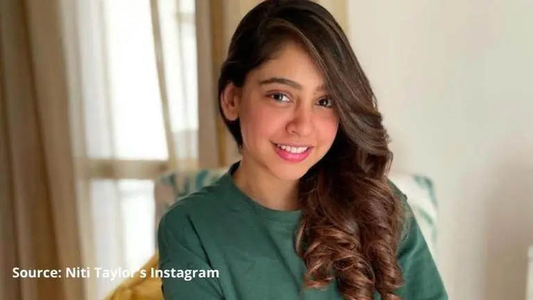 Niti Taylor's shoutout to herself as she is "LIT"; fans praise her for preaching self love Niti Taylor