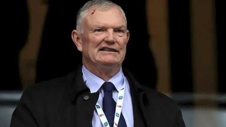 Premier League 'may not finish', says FA chief Greg Clarke Premier League