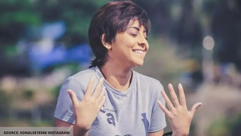 From 'Natrang' to 'Ajintha': Sonalee Kulkarni's Marathi movies that are a must-watch Sonalee Kulkarni