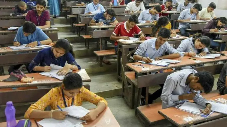 SSC CHSL 2019 Results Declared: Know more about the cut-offs here ssc chsl