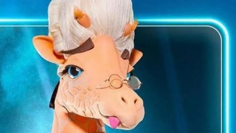 Who is Giraffe on 'The Masked Singer'? Real identity finally revealed after elimination Who is Giraffe on masked singer