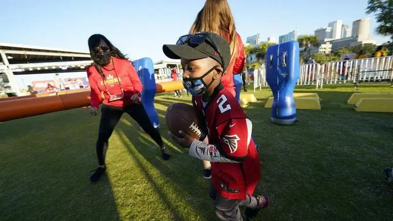 NFL scrambles to keep charitable Super Bowl events in Tampa