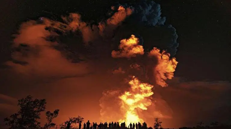 Drone peers into cone of erupting Hawaii volcano