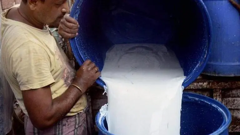 COVID: Sale of milk and its products on decline in Aurangabad