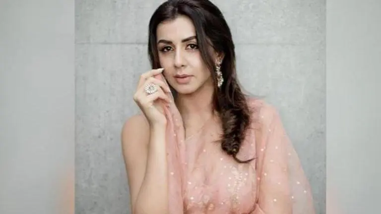 Tamil actor Nikki Galrani tests positive for COVID-19, urges fans to take precautions nikki galrani