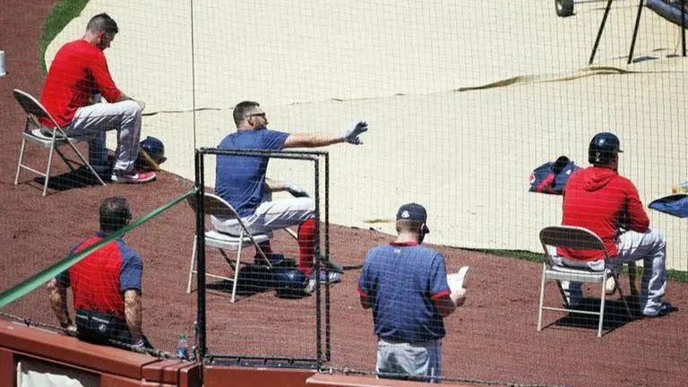 Play ball? Experts send mixed signals on MLB 60-game season