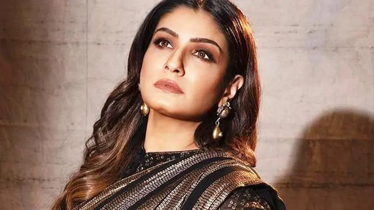 Raveena Tandon reveals 'deadly uses' of Instagram; shares hilarious video Raveena Tandon